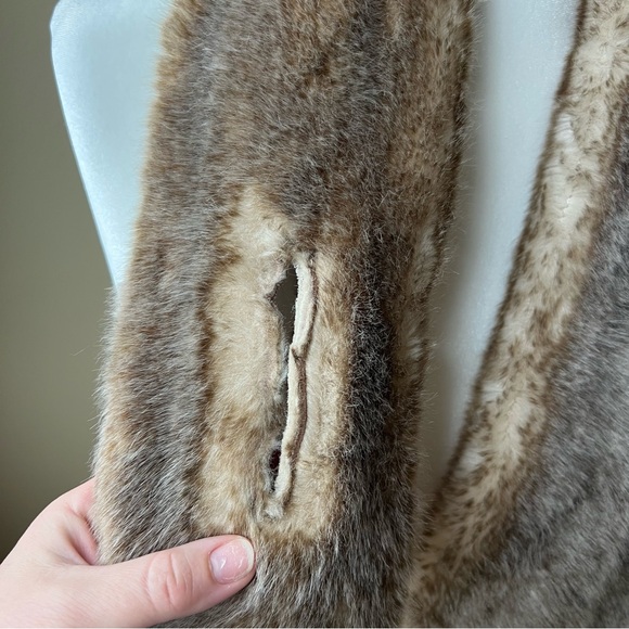 Restoration Hardware Faux Fur Scarf Winter Wrap Brown Chic Feminine Classy - Picture 7 of 12